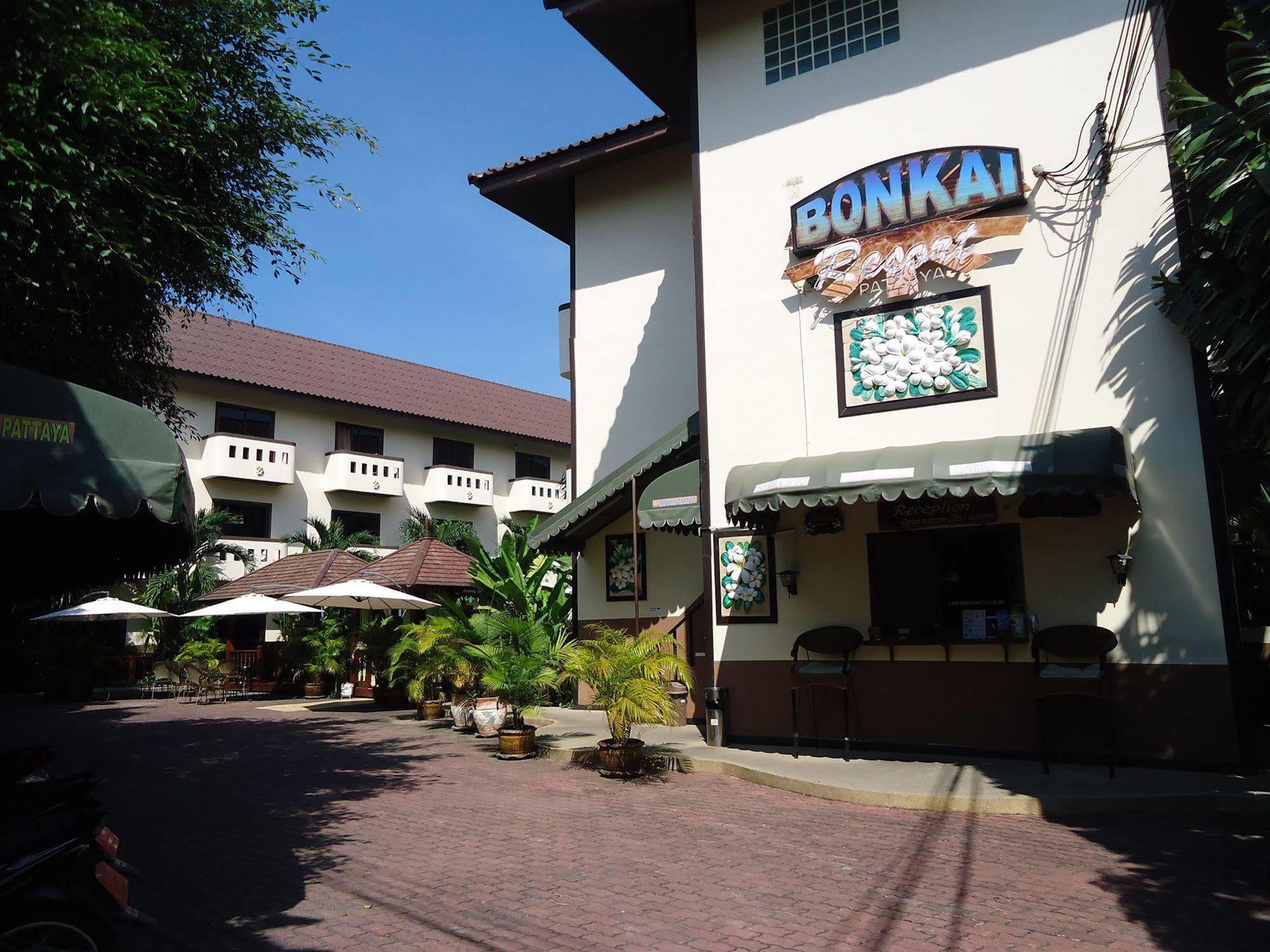 Bonkai Resort Паттайя Экстерьер фото